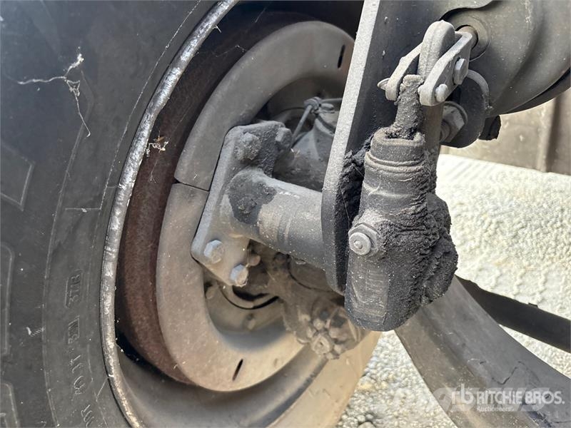 Freightliner M2 106 4x2 Van Truck (Inoperable) Kofferaufbau
