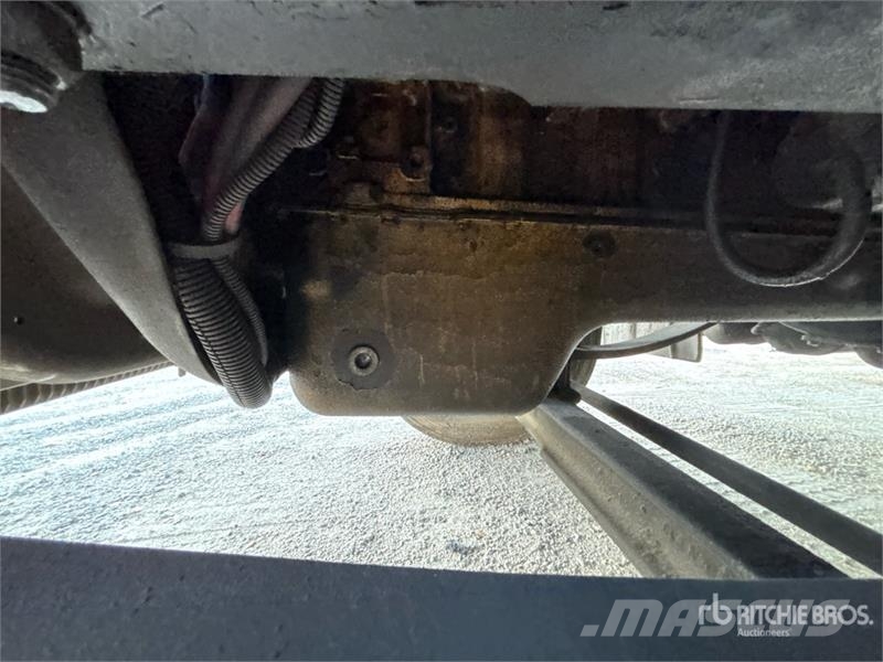 Freightliner M2 106 4x2 Van Truck (Inoperable) Autocamioane