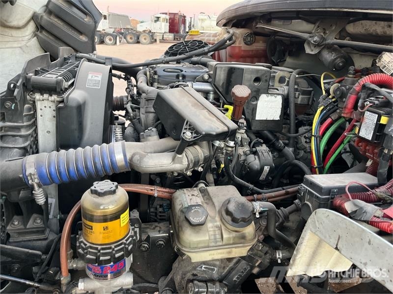Freightliner M2 106 4x2 Van Truck (Inoperable) Box trucks