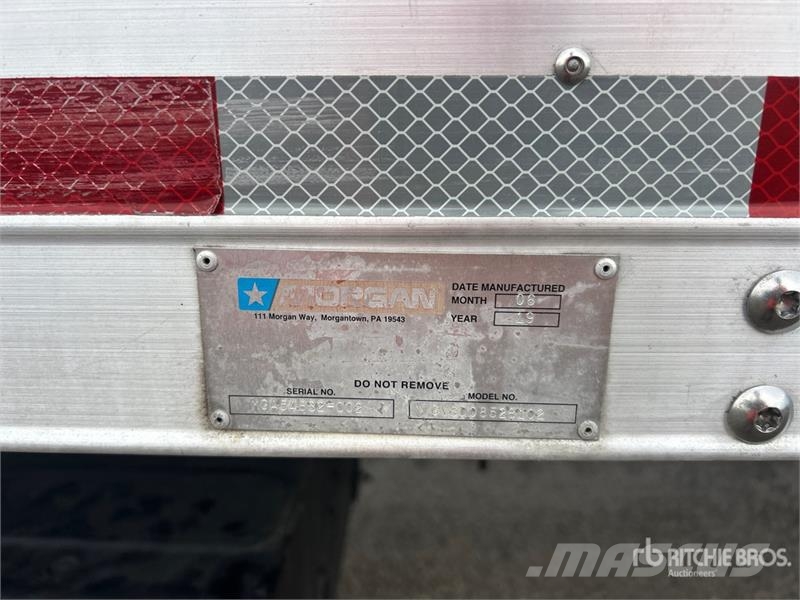 Freightliner M2 106 4x2 Van Truck Box trucks