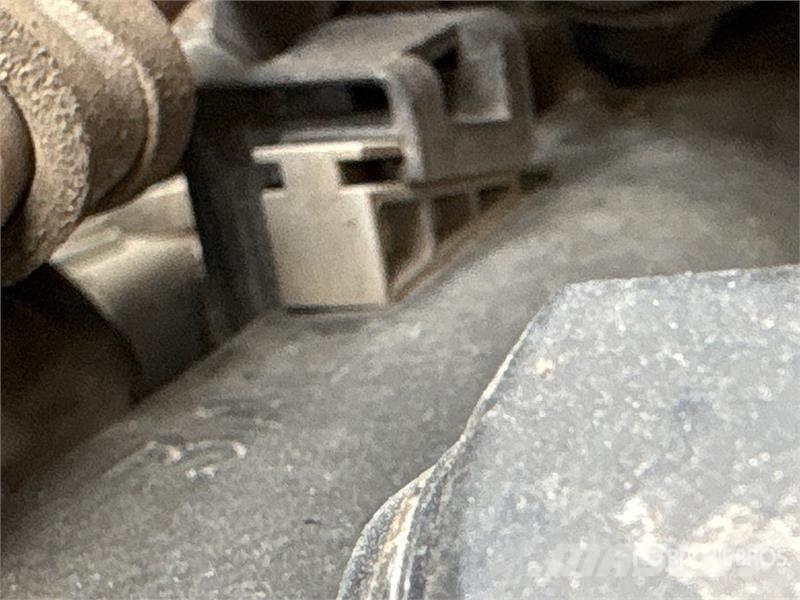 Freightliner M2 106 4x2 Cargo Van Truck Sunkvežimiai su dengtu kėbulu