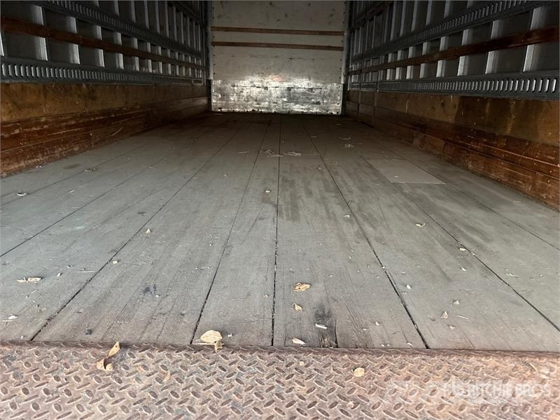Freightliner M2 106 4x2 Van Truck Furgons