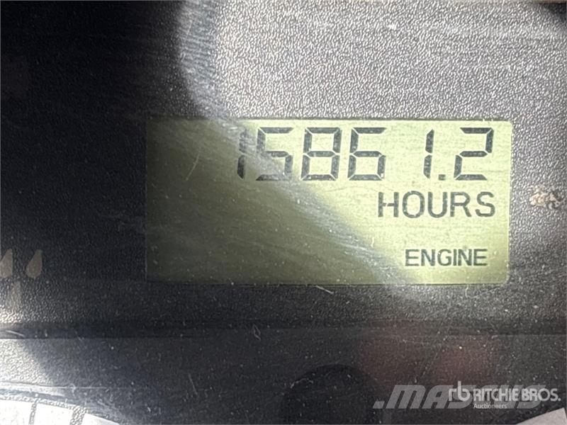 Freightliner M2 106 4x2 Van Truck (Inoperable) 貨箱式卡車