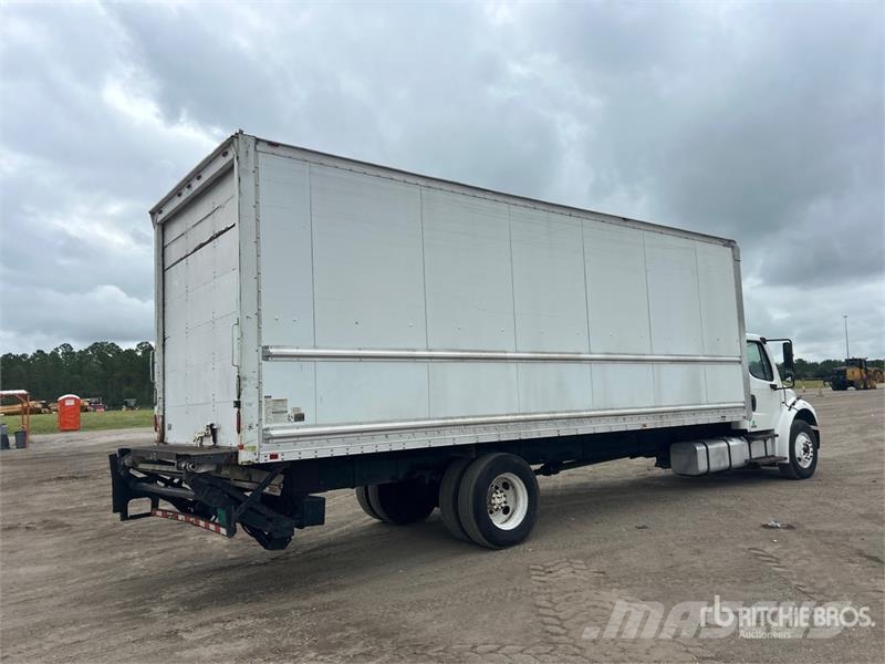 Freightliner M2 106 4x2 Van Truck Tovornjaki zabojniki