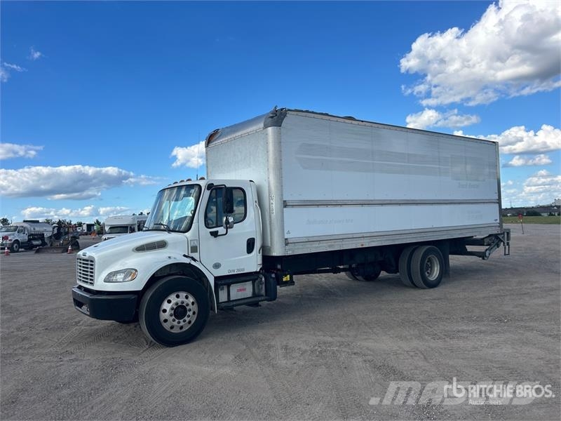 Freightliner M2 106 4x2 Van Truck Samochody ciężarowe ze skrzynią zamkniętą