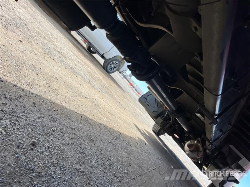 Freightliner M2 106 4x2 Van Truck Furgons