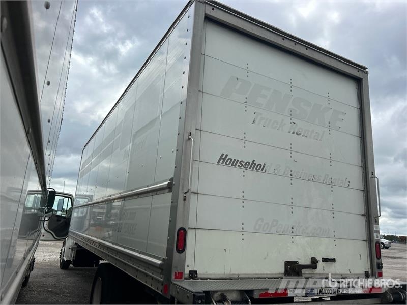 Freightliner M2 106 4x2 Van Truck Kastenaufbau