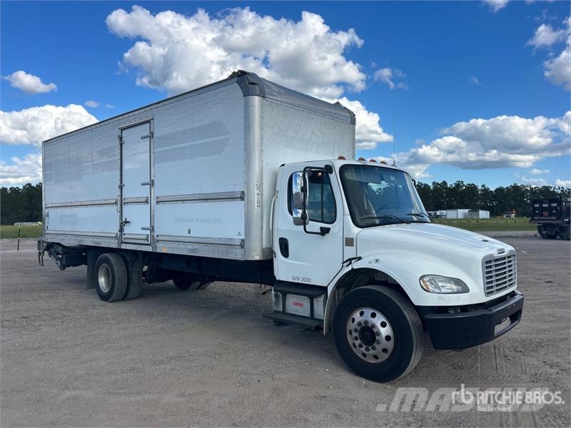 Freightliner M2 106 4x2 Van Truck Samochody ciężarowe ze skrzynią zamkniętą