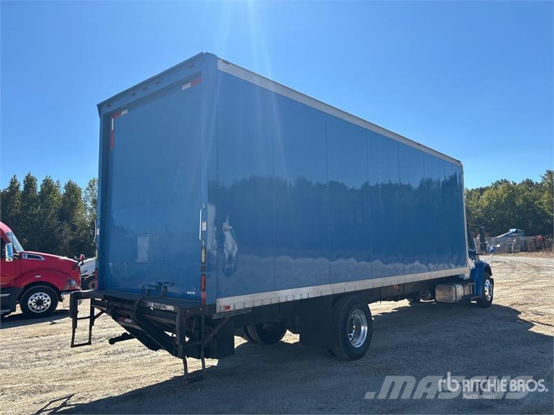 Freightliner M2 106 4x2 Van Truck Tovornjaki zabojniki