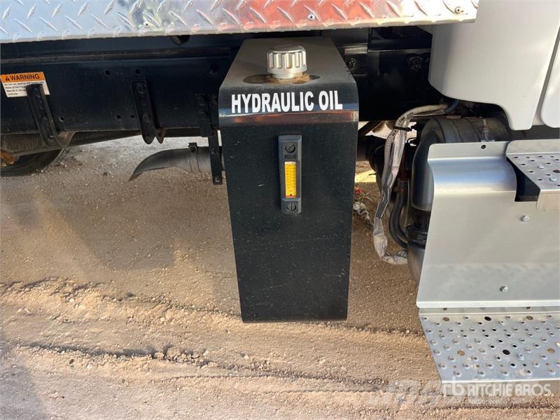 Freightliner M2 106 4x2 S/A Dump Truck Camiones bañeras basculantes o volquetes