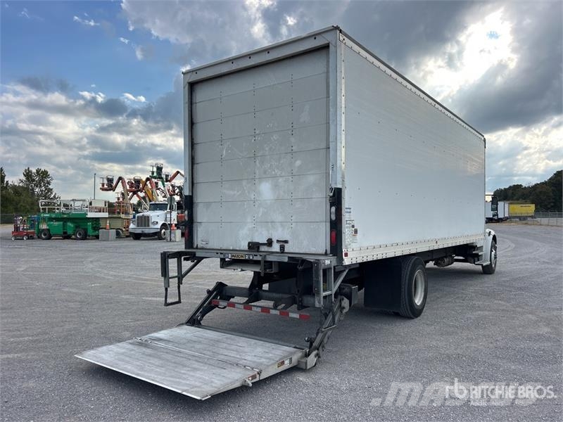 Freightliner M2 106 4x2 Van Truck Sanduk kamioni