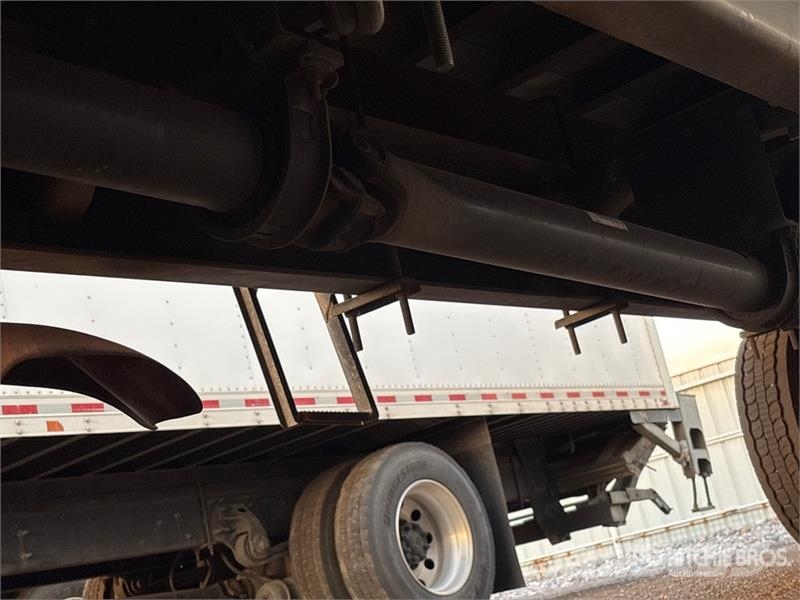 Freightliner M2 106 4x2 Van Truck Furgons