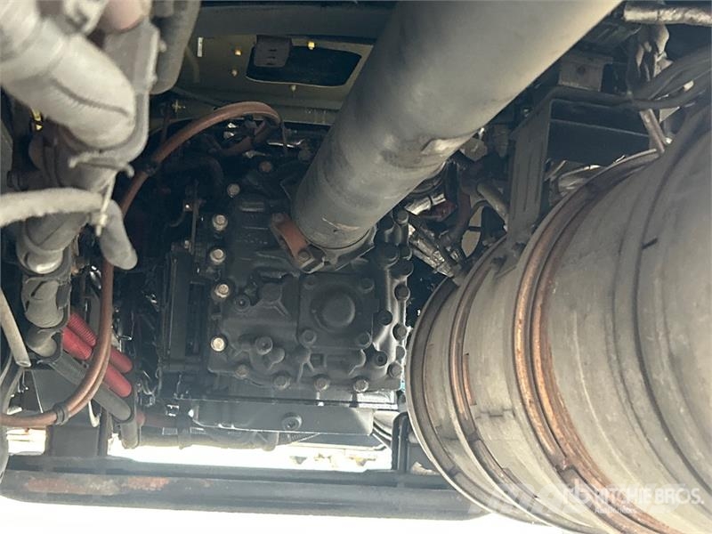 Freightliner M2 106 4x2 Van Truck شاحنات ذات هيكل صندوقي