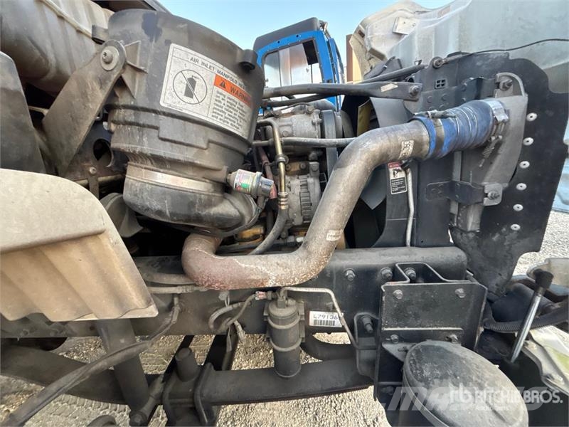 Freightliner M2 106 4x2 Van Truck (Inoperable) Kofferaufbau