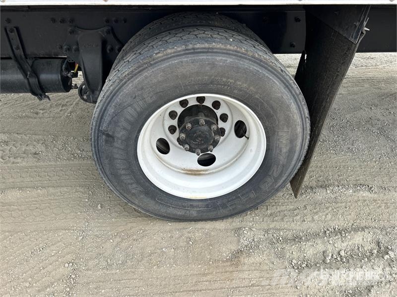 Freightliner M2 106 4x2 Van Truck Kastenaufbau
