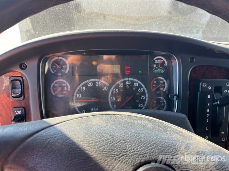 Freightliner M2 106 4x2 S/A Dump Truck Camiones bañeras basculantes o volquetes