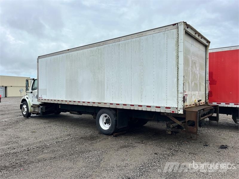 Freightliner M2 106 4x2 Van Truck شاحنات ذات هيكل صندوقي