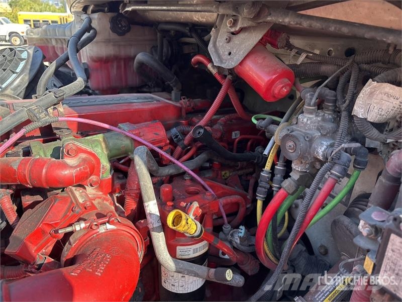 Freightliner M2 106 4x2 Van Truck (Inoperable) Box trucks