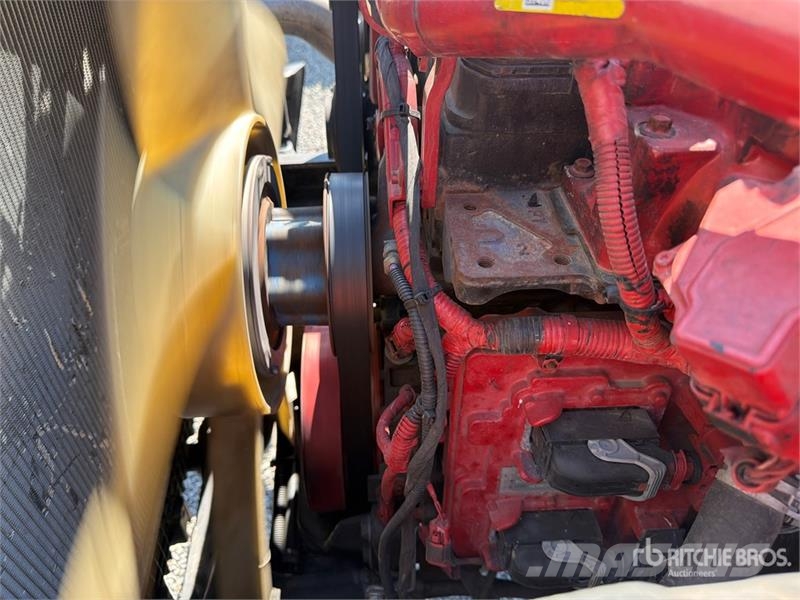 Freightliner M2 106 4x2 Van Truck Sanduk kamioni
