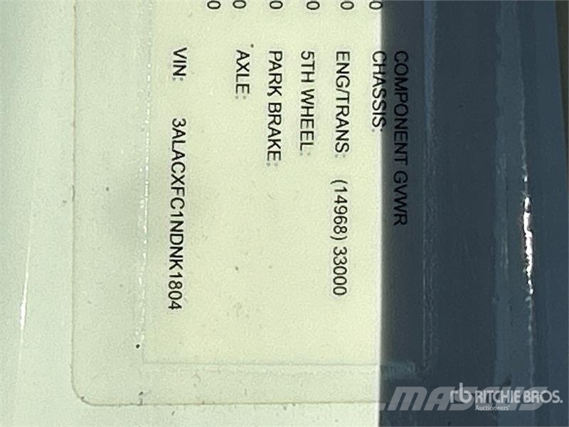 Freightliner M2 106 4x2 Moving Van Truck Furgons