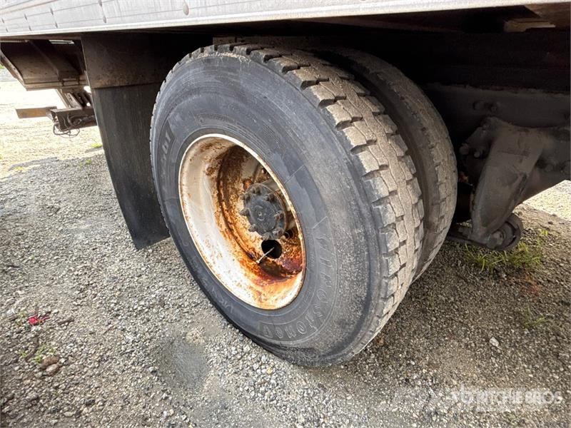 Freightliner M2 106 4x2 Van Truck (Inoperable) 貨箱式卡車