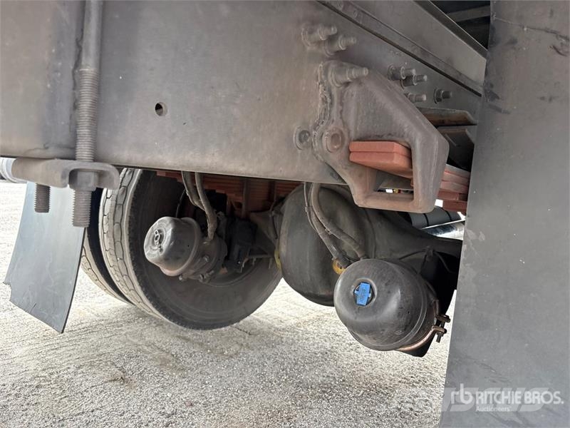 Freightliner M2 106 4x2 Van Truck (Inoperable) Furgons
