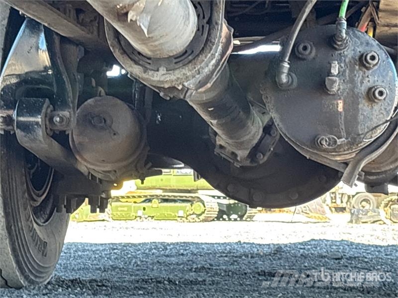 Freightliner M2 106 4x2 Van Truck Camion cassonati