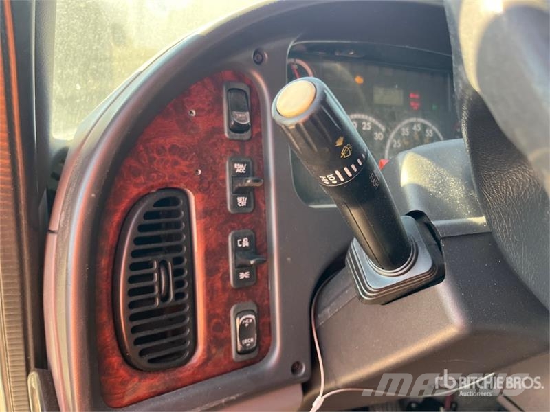 Freightliner M2 106 4x2 S/A Dump Truck Camiones bañeras basculantes o volquetes