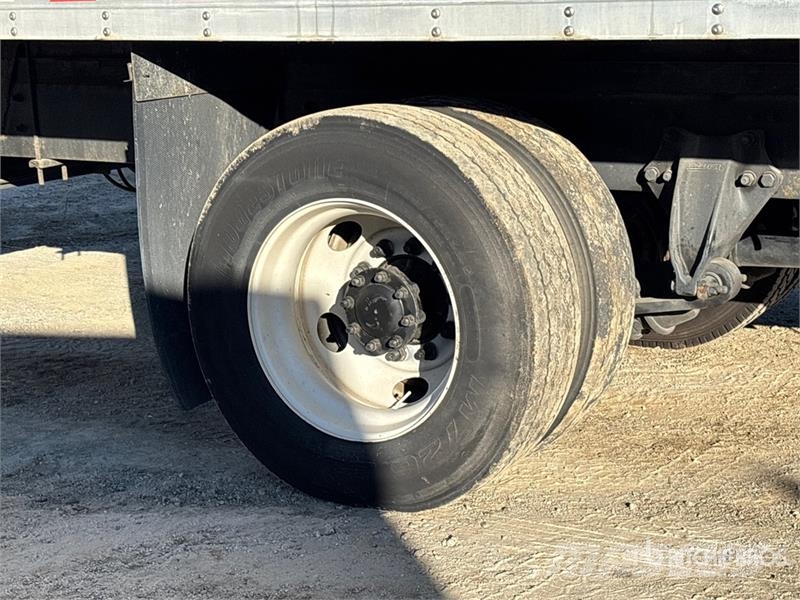 Freightliner M2 106 4x2 Van Truck Furgons