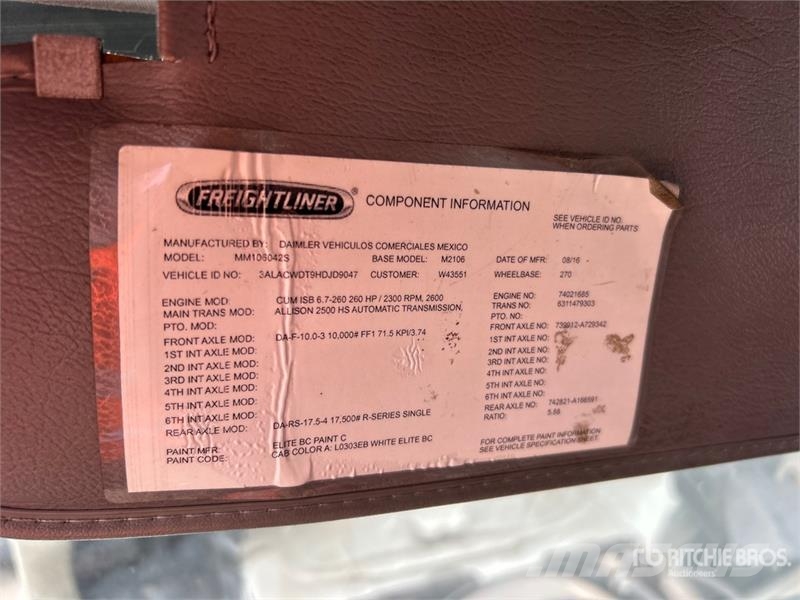 Freightliner M2 106 4x2 Van Truck شاحنات ذات هيكل صندوقي