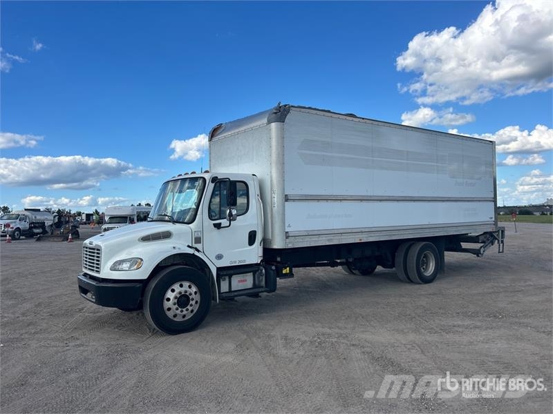 Freightliner M2 106 4x2 Van Truck Samochody ciężarowe ze skrzynią zamkniętą