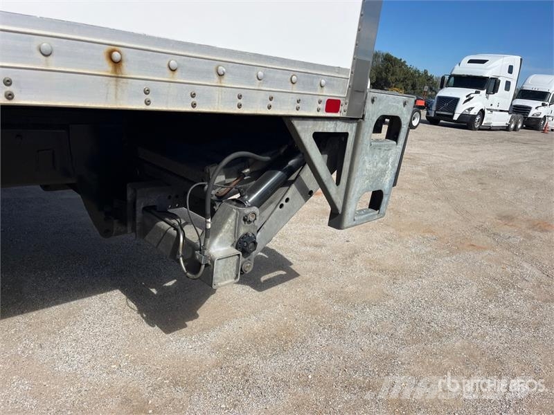 Freightliner M2 106 4x2 Van Truck Furgons
