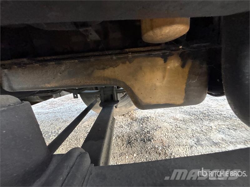 Freightliner M2 106 4x2 Van Truck (Inoperable) Kofferaufbau