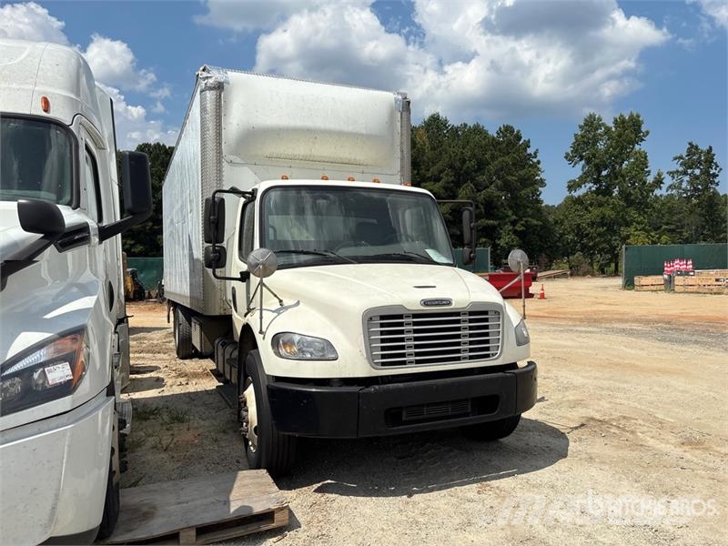 Freightliner M2 106 4x2 Van Truck شاحنات ذات هيكل صندوقي