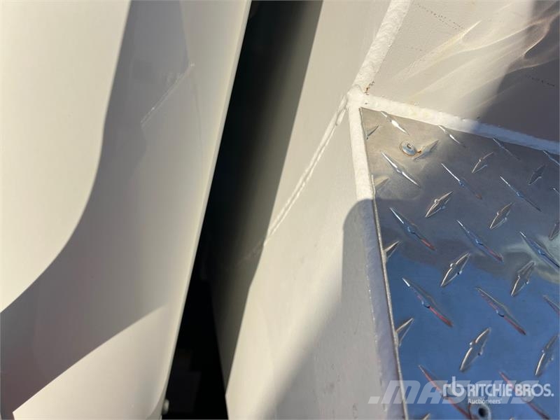 Freightliner M2 106 4x2 S/A Dump Truck Camiones bañeras basculantes o volquetes