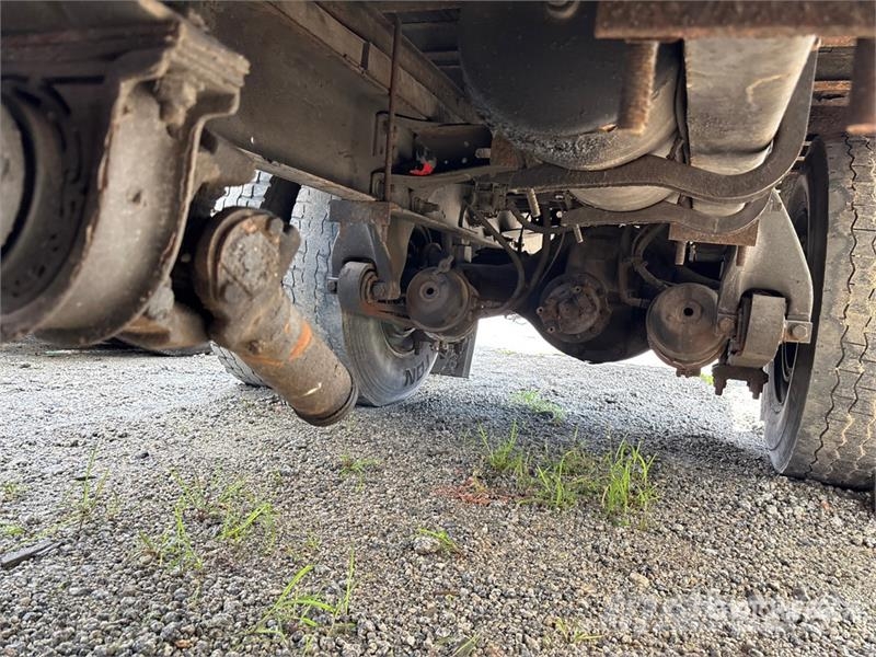 Freightliner M2 106 4x2 Van Truck (Inoperable) 貨箱式卡車