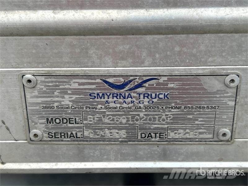 Freightliner M2 106 4x2 Van Truck Фургони