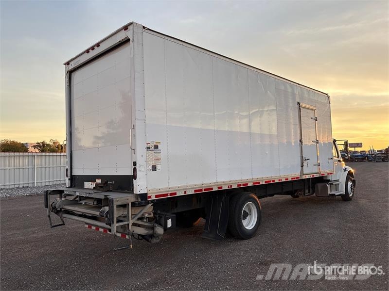 Freightliner M2 106 4x2 Van Truck Furgons