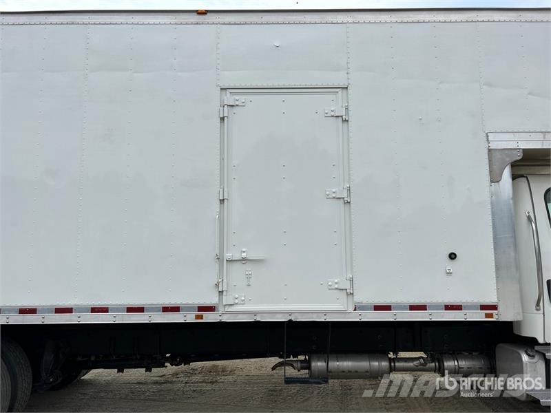 Freightliner M2 106 4x2 Van Truck Kastenaufbau