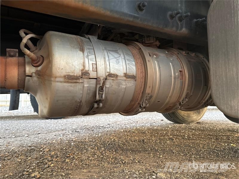 Freightliner M2 106 4x2 Van Truck Furgons