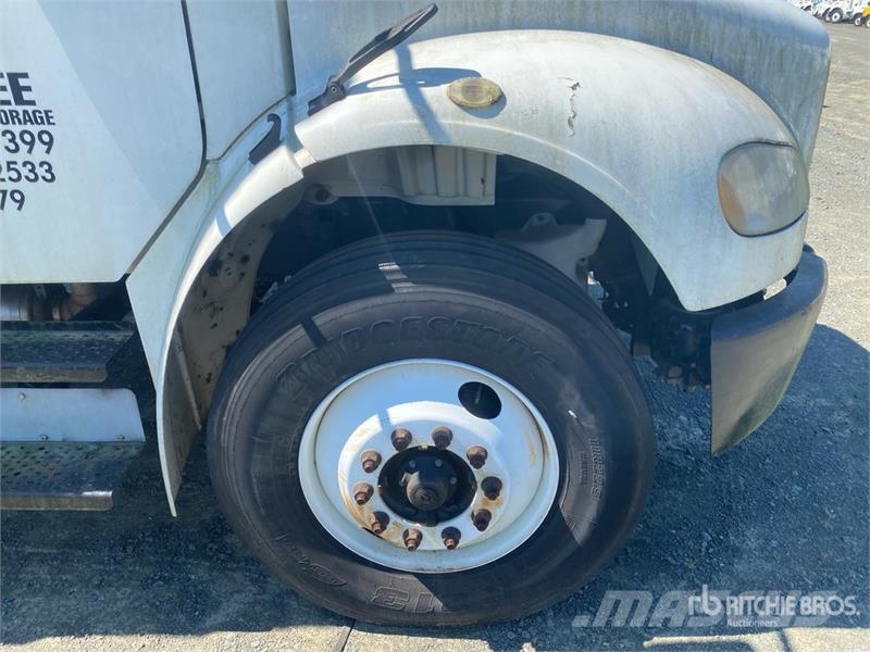 Freightliner M2 106 4x2 Van Truck (Inoperable) Camion cassonati