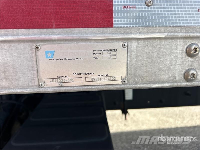 Freightliner M2 106 4x2 Sleeper Van Truck (Inoperable) Caminhões baú