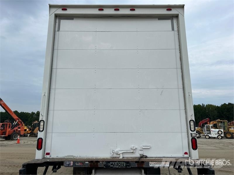 Freightliner M2 106 4x2 Van Truck Kastenaufbau
