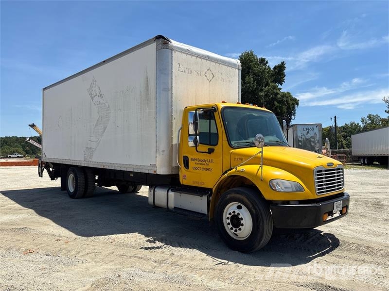 Freightliner M2 106 4x2 Van Truck Грузовики-Фургоны
