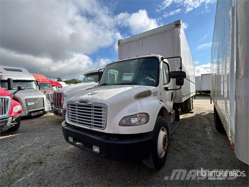 Freightliner M2 106 4x2 Van Truck (Inoperable) 貨箱式卡車