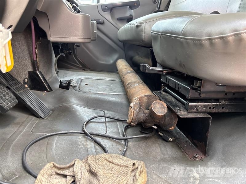 Freightliner M2 106 4x2 Van Truck (Inoperable) 貨箱式卡車
