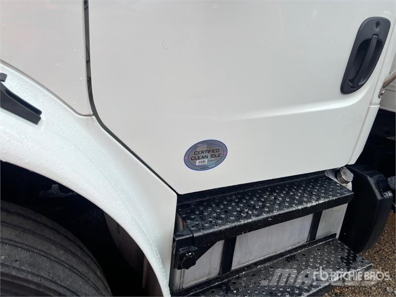 Freightliner M2 106 4x2 Van Truck Box body trucks
