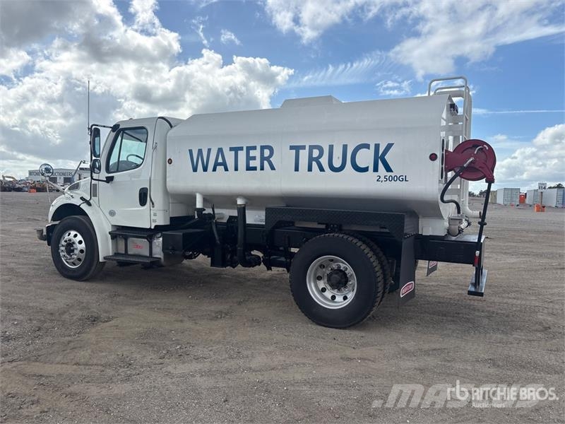 Freightliner M2 106 4x2 Water Truck Caminhão-pipa
