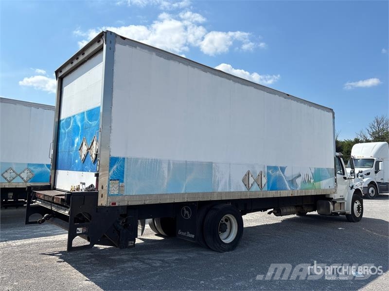 Freightliner M2 106 4x2 Van Truck Грузовики-Фургоны