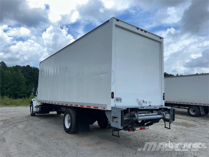 Freightliner M2 106 4x2 Van Truck Грузовики-Фургоны